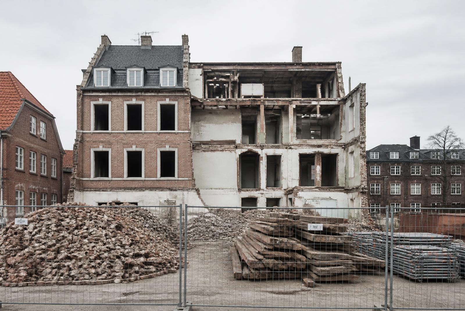 Nedrivning, miljø og ressourcer